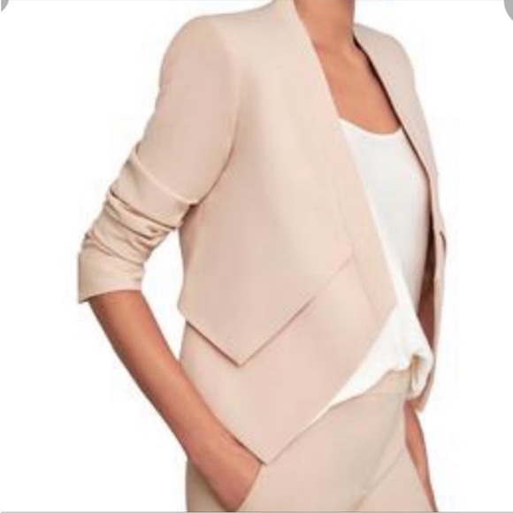 BCBGMaxAzria Women's Blazer in Bare Pink NWT - Picture 2 of 10